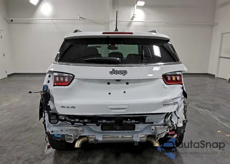 2025 Jeep Compass Latitude из США, поврежденный, VIN 3C4NJDBNXST592953